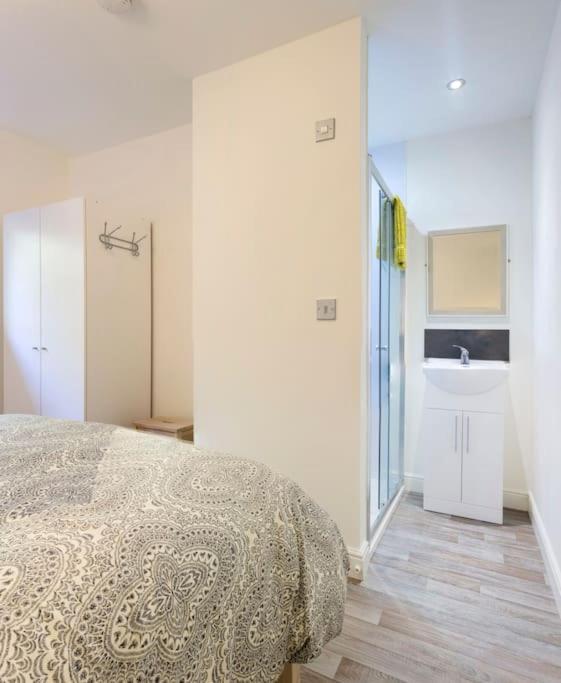 Villa 35 Quaker Lane à Darlington  Extérieur photo